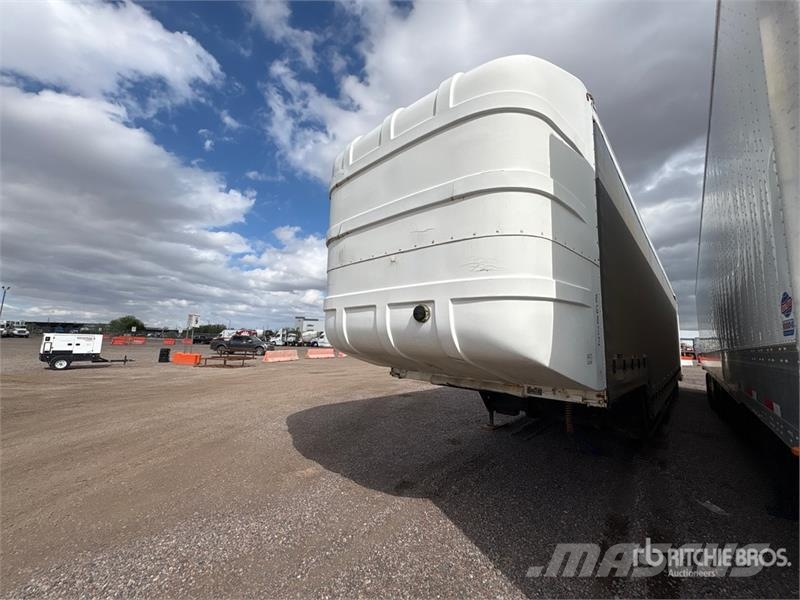 Utility Tri/A 8 Car Enclosed Car Carrier Trailer Vehicle transport semi-trailers