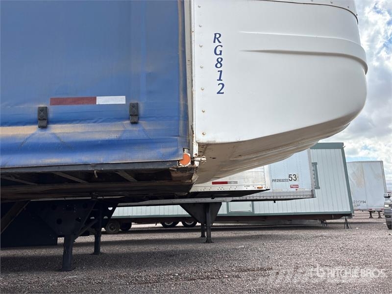 Utility Tri/A 8 Car Enclosed Car Carrier Trailer Vehicle transport semi-trailers