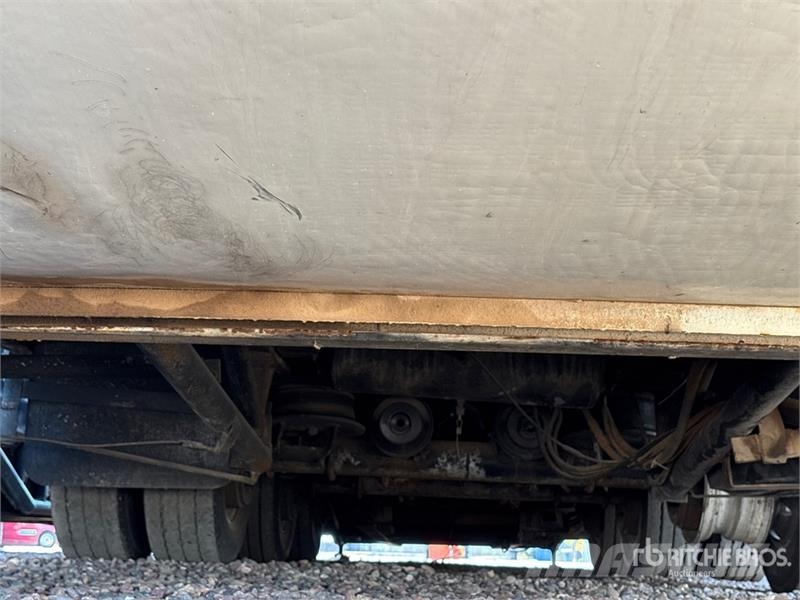 Utility TS2CDH T/A 8 Car Enclosed Car Carrier Trailer Araç nakil yari çekicileri