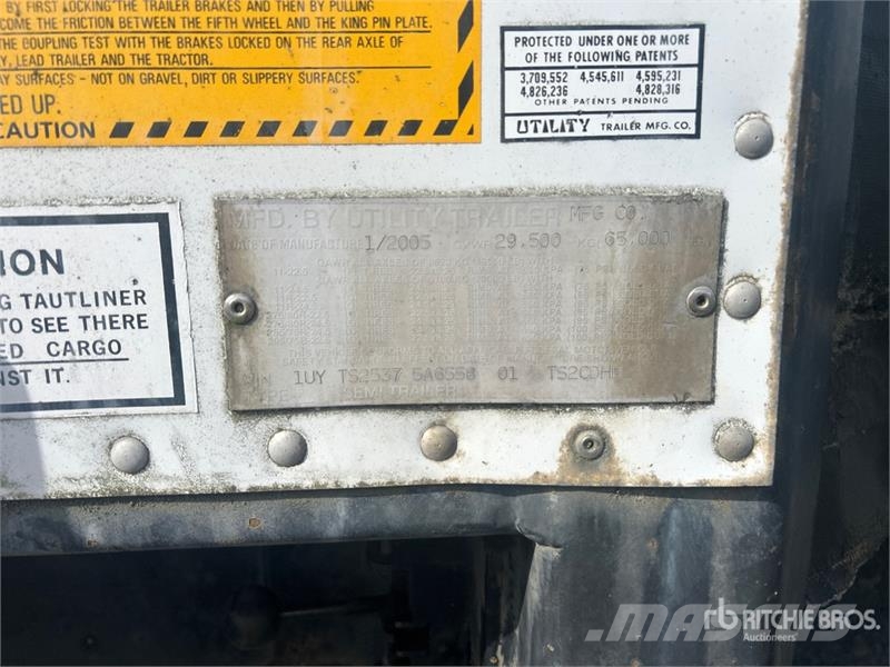 Utility TS2CDHE 53 ft T/A Curtain Side Trailer مقطورات بغطاء جانبي