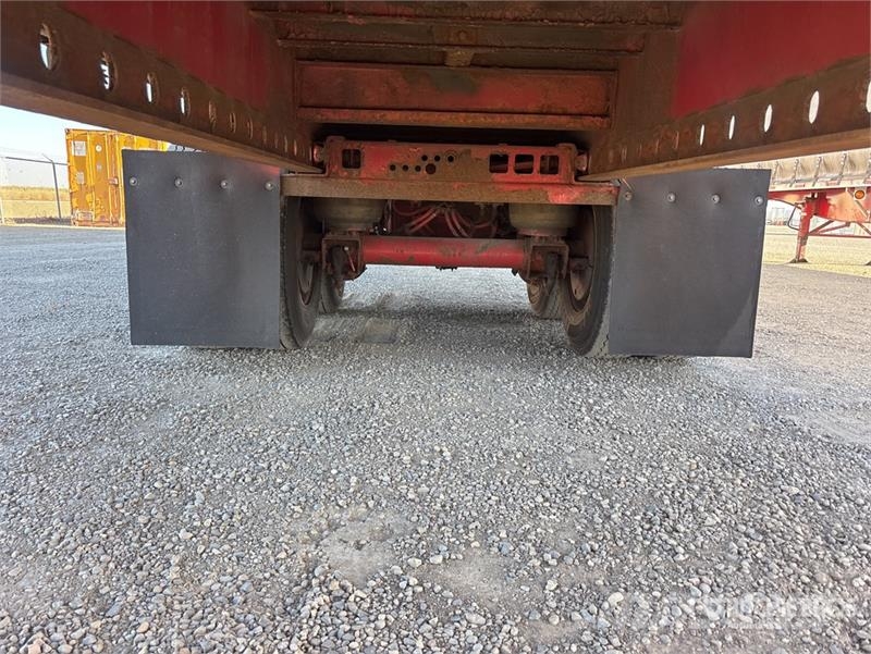 Utility TS2CHA 53 ft T/A Curtain Side Trailer カーテンサイダートレーラー