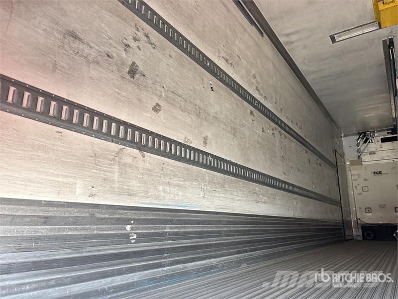 Utility VS1RA 29 ft S/A Refrigerated Trailer Hűtős félpótkocsik