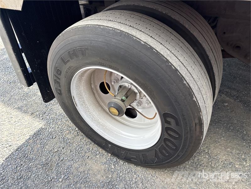 Utility VS1RA 29 ft S/A Refrigerated Trailer Hűtős félpótkocsik