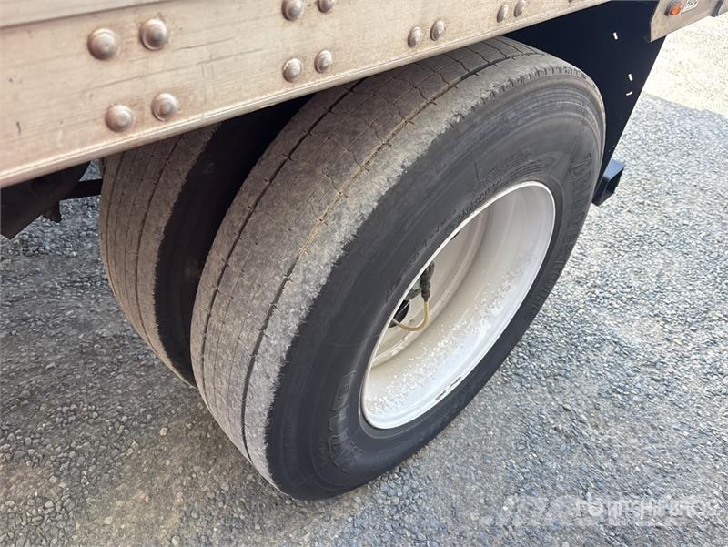 Utility VS1RA 29 ft x 102 in S/A Refrigerated Trailer Temperature controlled semi-trailers