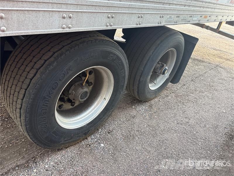 Utility VS2DX Box body trailers