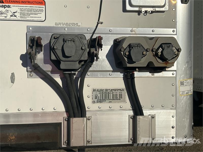 Utility VS2DX 厢式拖车