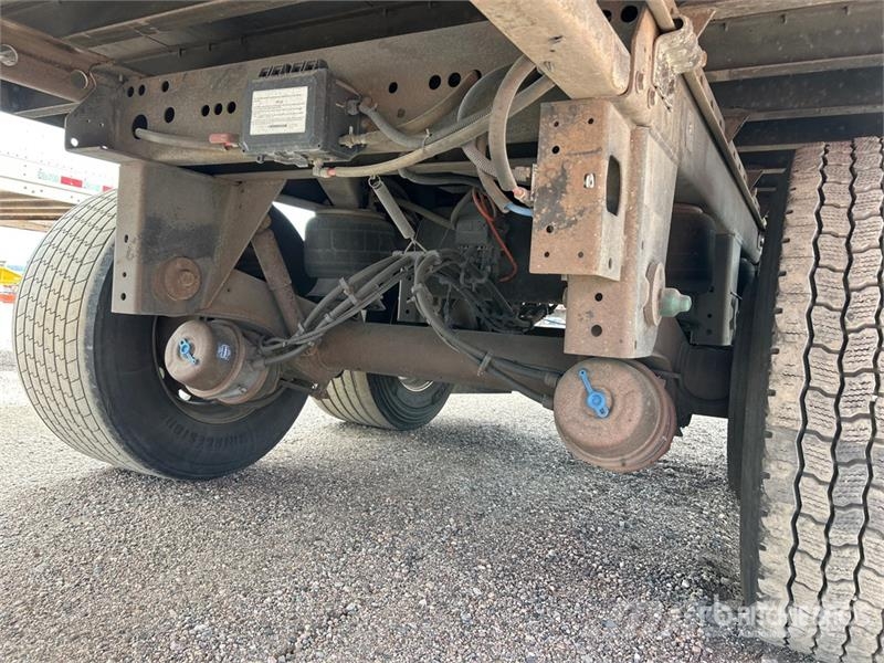 Utility VS2DX Gesloten opbouw trailers