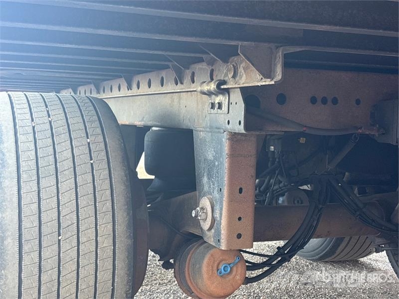 Utility VS2DX Box body trailers