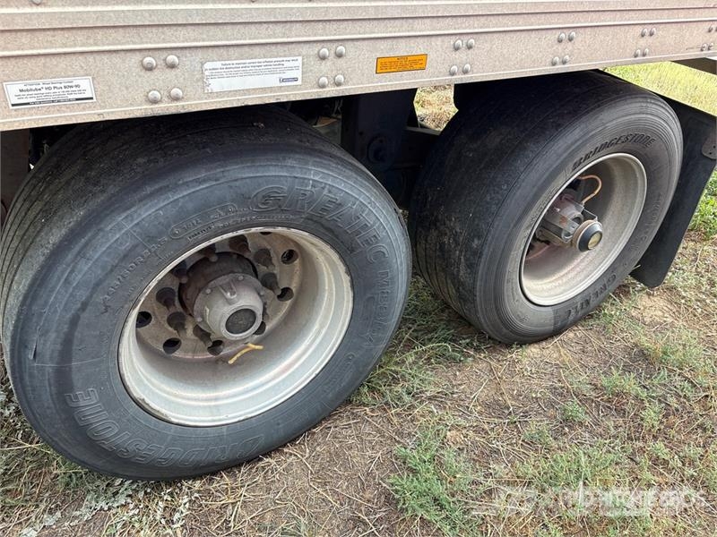 Utility VS2DX Box body trailers