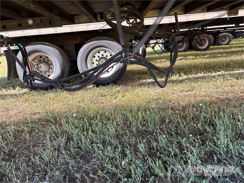 Utility VS2DX Box body trailers