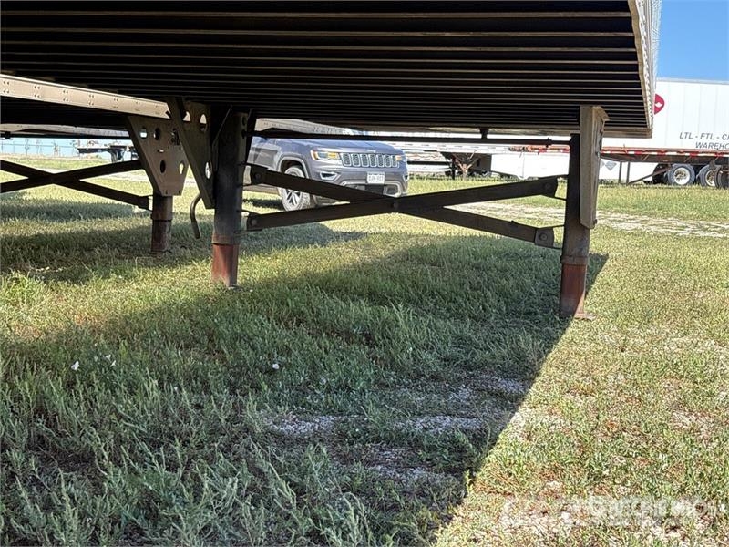 Utility VS2DX Box body trailers