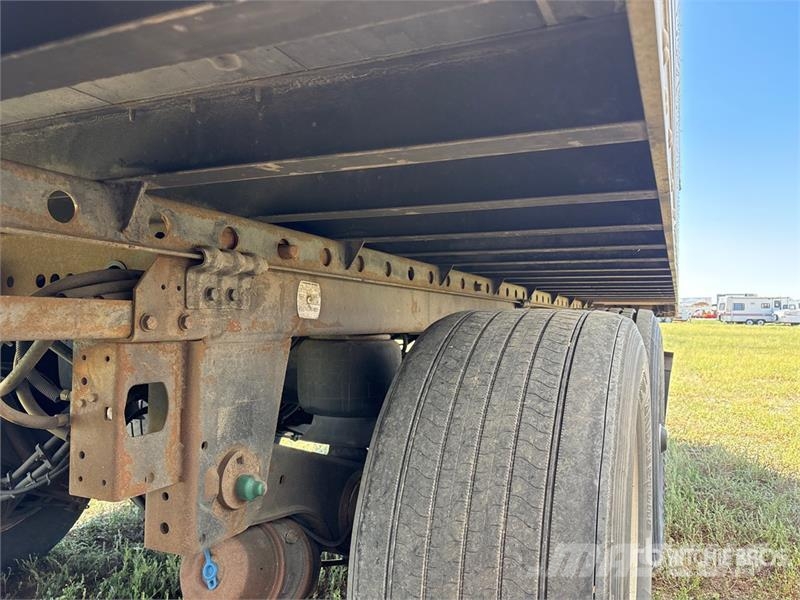 Utility VS2DX Box body trailers