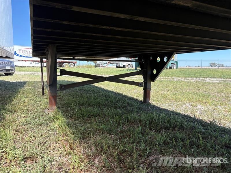 Utility VS2DX Box body trailers