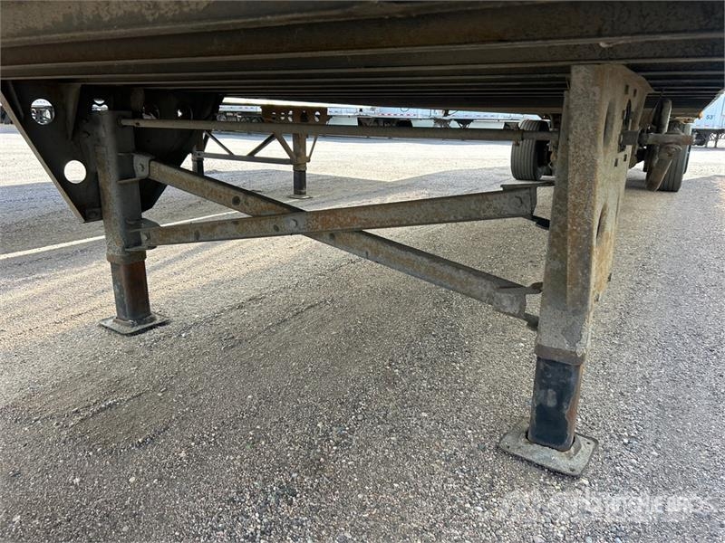 Utility VS2DX Gesloten opbouw trailers