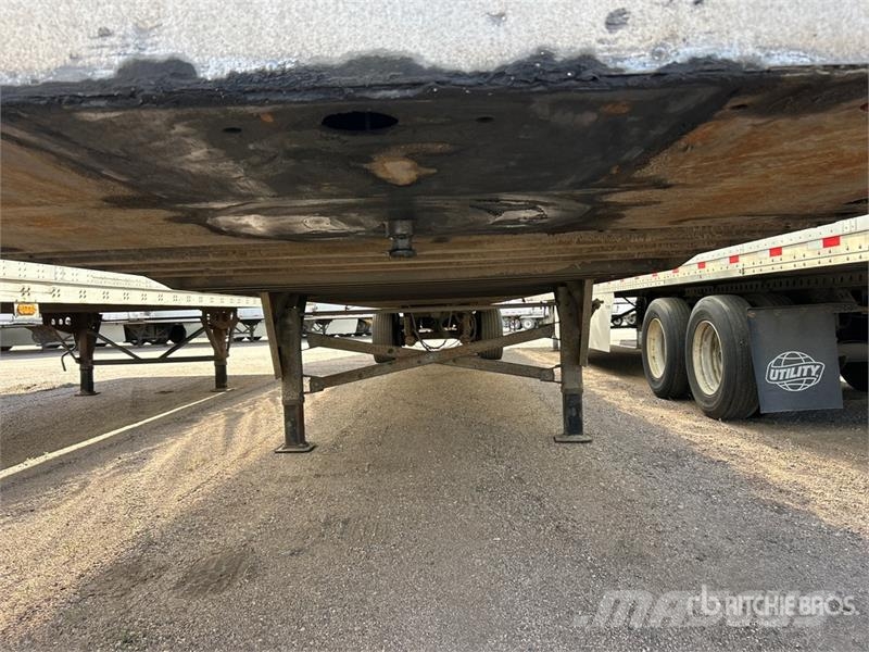 Utility VS2DX Gesloten opbouw trailers