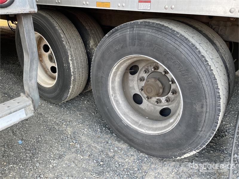 Utility VS2DX Box Trailers