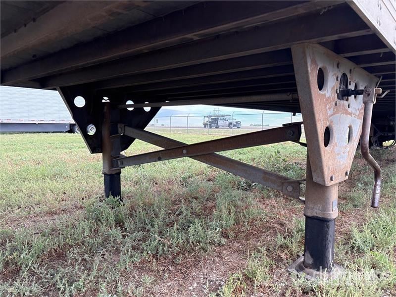 Utility VS2DX Box body trailers