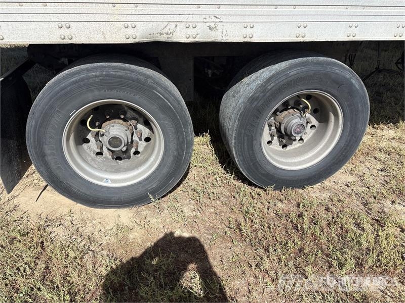 Utility VS2DX 57 ft x 102 in T/A Van Trailer Fast kasse