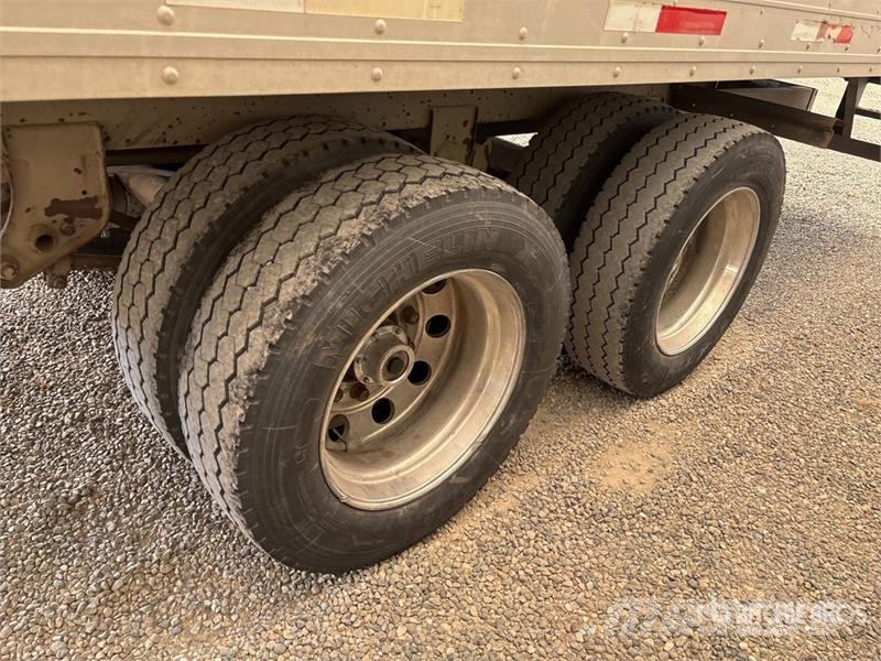 Utility VS2R 45 ft x 102 in T/A Refrigerated Trailer Puspriekabės su izoterminiu kėbulu