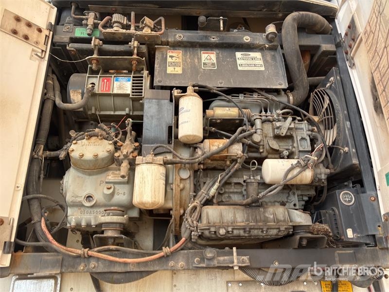 Utility VS2R 45 ft x 102 in T/A Refrigerated Trailer Puspriekabės su izoterminiu kėbulu