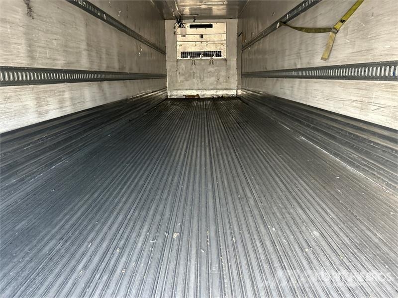 Utility VS2RA 36 ft x 102 in T/A Multi -Temp Refrigerated  Semirremolques de temperatura controlada
