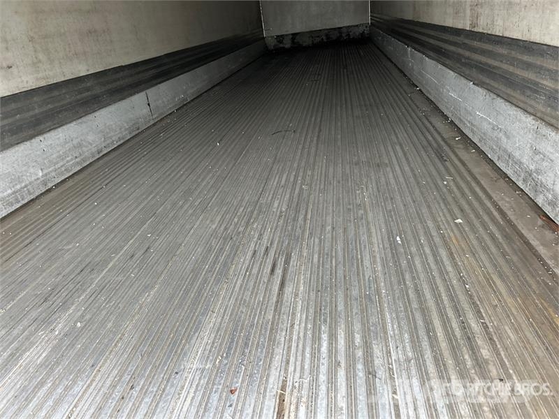Utility VS2RA 36 ft x 102 in T/A Refrigerated Trailer Semi Reboques Isotérmicos
