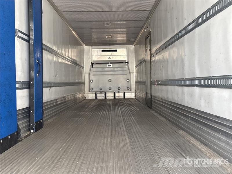 Utility VS2RA 45 ft x 102 in T/A Refrigerated Trailer Kühlauflieger