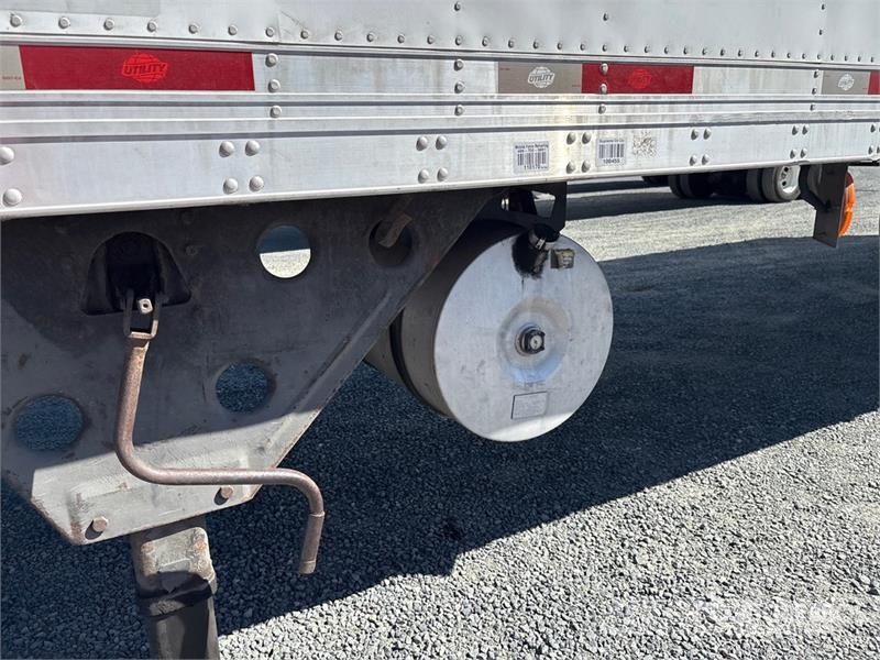 Utility VS2RA 48 ft T/A Refrigerated Trailer Piekabes ar temperatūras kontroli
