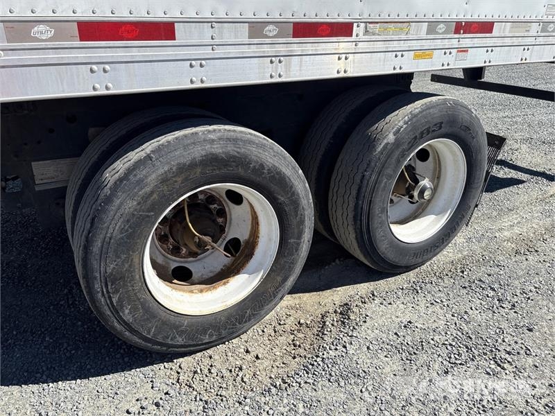 Utility VS2RA 48 ft T/A Refrigerated Trailer Piekabes ar temperatūras kontroli