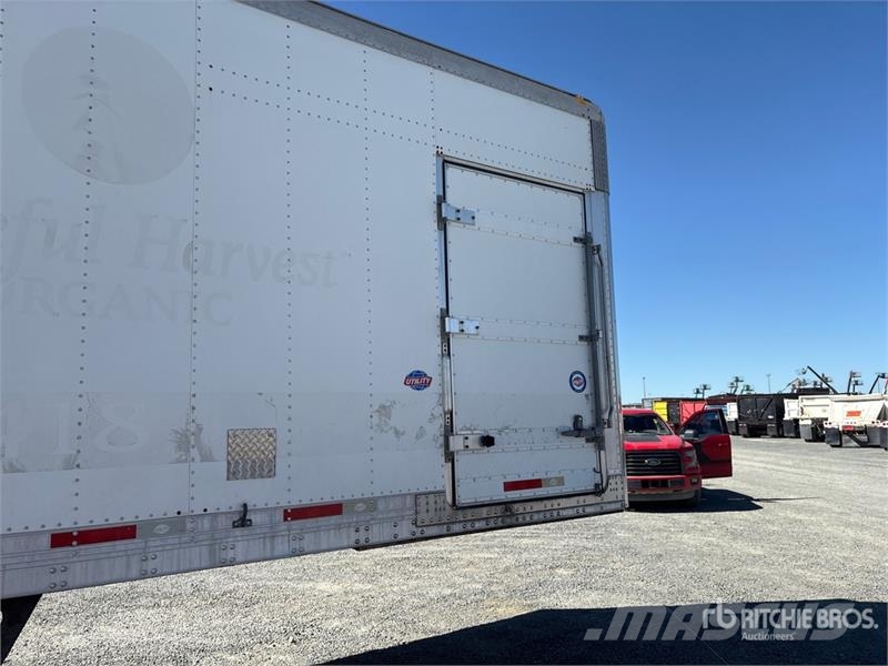 Utility VS2RA 48 ft T/A Refrigerated Trailer Piekabes ar temperatūras kontroli