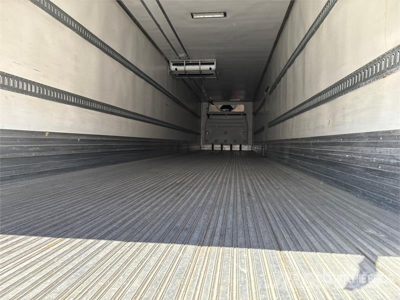 Utility VS2RA 48 ft T/A Refrigerated Trailer Piekabes ar temperatūras kontroli