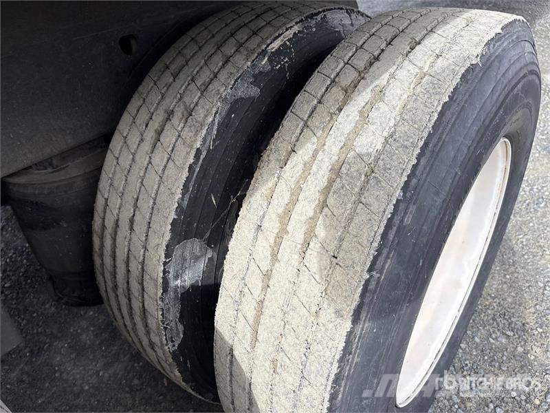 Utility VS2RA 48 ft x 102 in T/A Refrigerated Trailer 控溫式半拖車