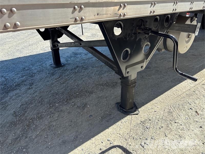 Utility VS2RA 48 ft x 102 in T/A Multi -Temp Refrigerated  Temperature controlled semi-trailers