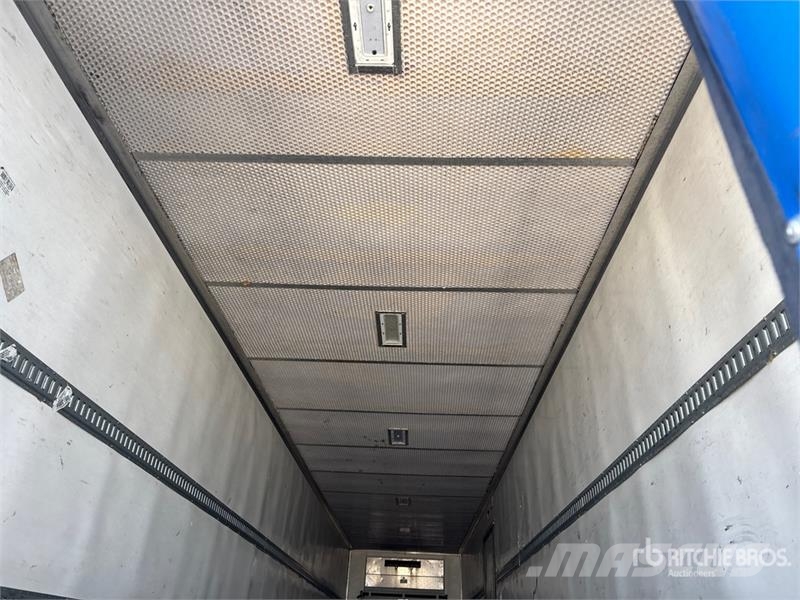 Utility VS2RA 48 ft x 102 in T/A Refrigerated Trailer Hladilne polprikolice
