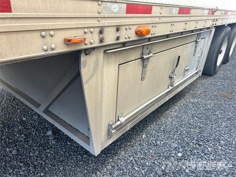 Utility VS2RA 48 ft x 102 in T/A Refrigerated Trailer 冷凍冷蔵トレーラー