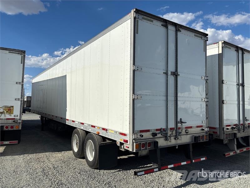 Utility VS2RA 48 ft x 102 in T/A Refrigerated Trailer 冷凍冷蔵トレーラー