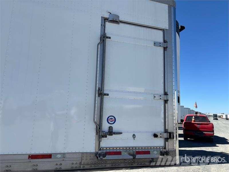 Utility VS2RA 48 ft x 102 in T/A Multi -Temp Refrigerated  Temperature controlled semi-trailers
