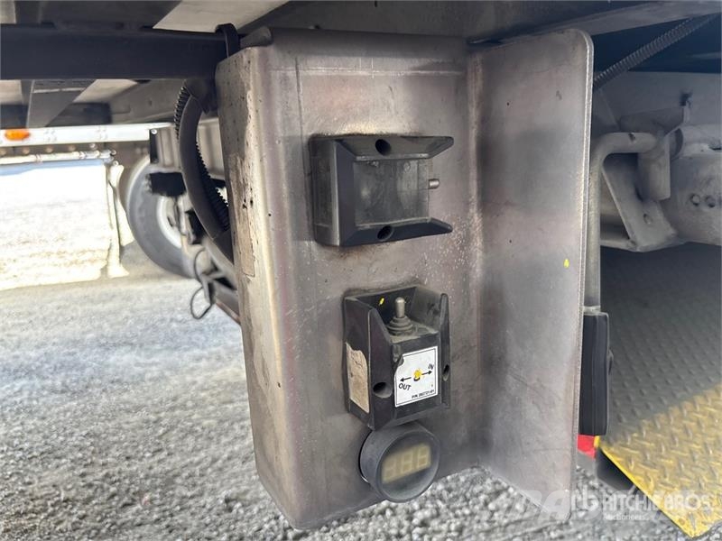 Utility VS2RA 48 ft x 102 in T/A Refrigerated Trailer 冷凍冷蔵トレーラー