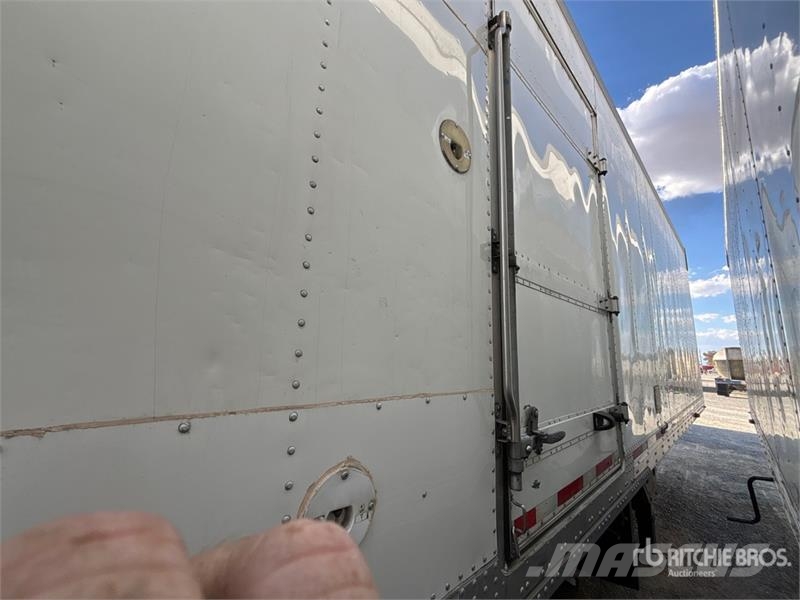 Utility VS2RA 48 ft x 102 in T/A Refrigerated Trailer 冷凍冷蔵トレーラー