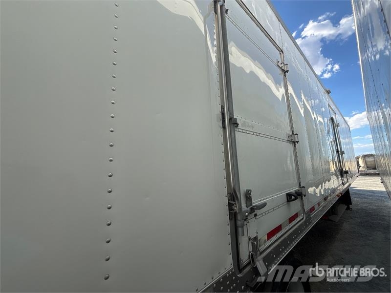 Utility VS2RA 48 ft x 102 in T/A Refrigerated Trailer 冷凍冷蔵トレーラー