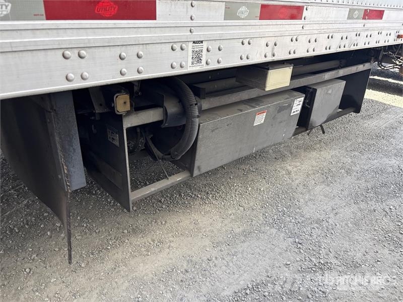 Utility VS2RA 48 ft x 102 in T/A Refrigerated Trailer 冷凍冷蔵トレーラー