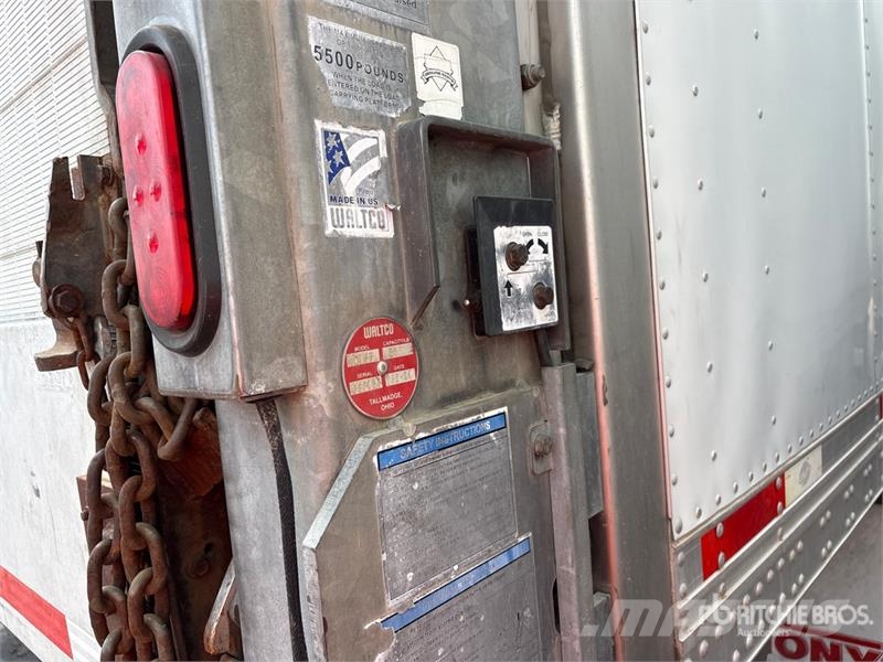 Utility VS2RA 48 ft x 102 in T/A Multi -Temp Refrigerated  Puspriekabės su izoterminiu kėbulu