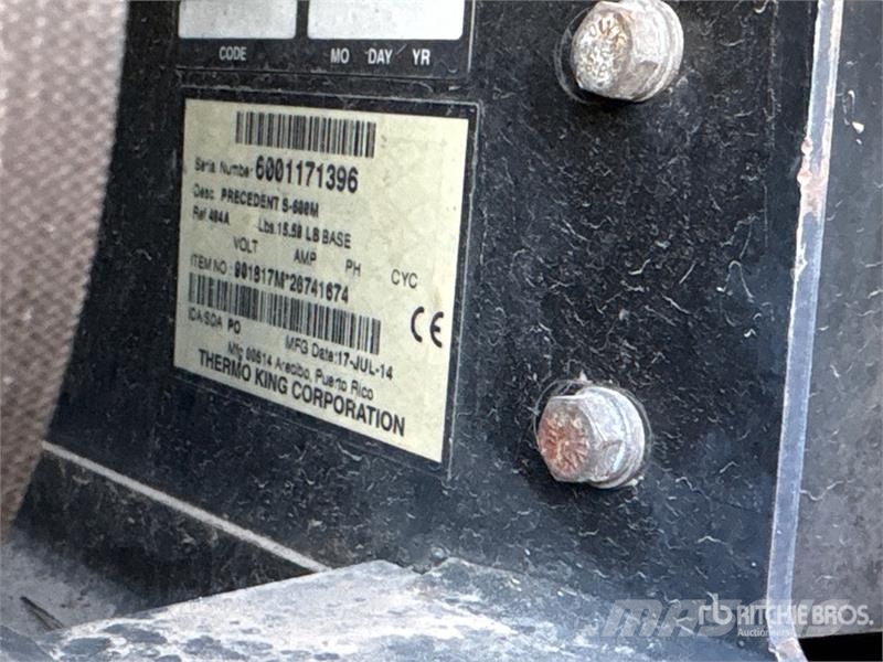 Utility VS2RA 48 ft x 102 in T/A Multi -Temp Refrigerated  Puspriekabės su izoterminiu kėbulu
