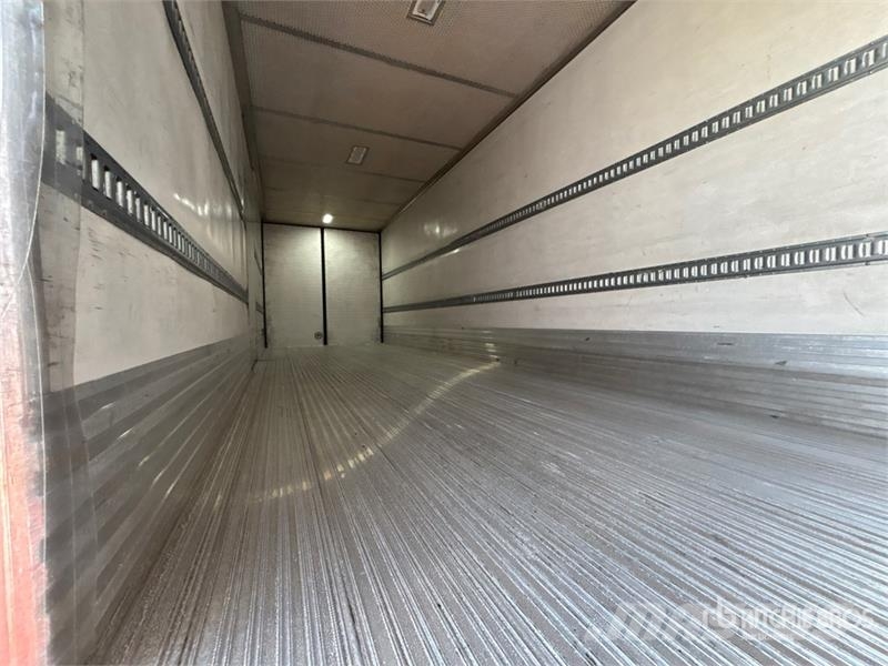 Utility VS2RA 48 ft x 102 in T/A Refrigerated Trailer Hűtős félpótkocsik