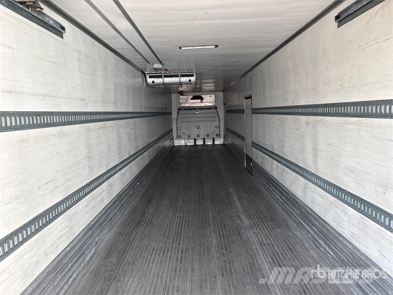 Utility VS2RA 48 ft x 102 in T/A Multi -Temp Refrigerated  Puspriekabės su izoterminiu kėbulu