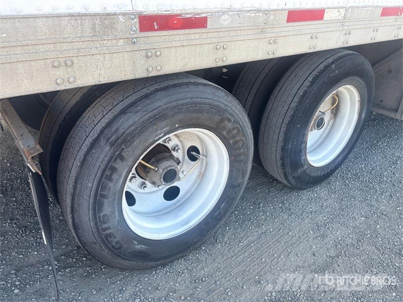 Utility VS2RA 48 ft x 102 in T/A Refrigerated Trailer 冷凍冷蔵トレーラー