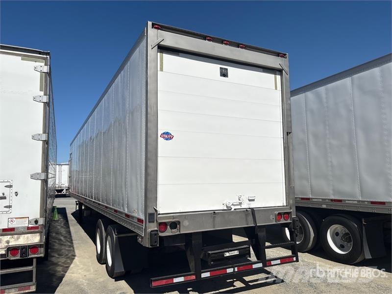 Utility VS2RA 48 ft x 102 in T/A Multi -Temp Refrigerated  Temperature controlled semi-trailers