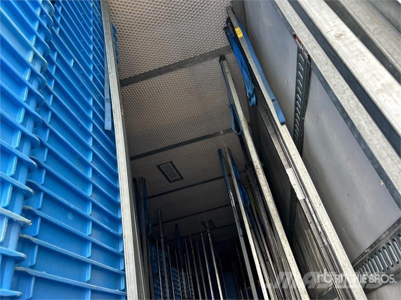 Utility VS2RA 48 ft x 102 in T/A Refrigerated Trailer Piekabes ar temperatūras kontroli