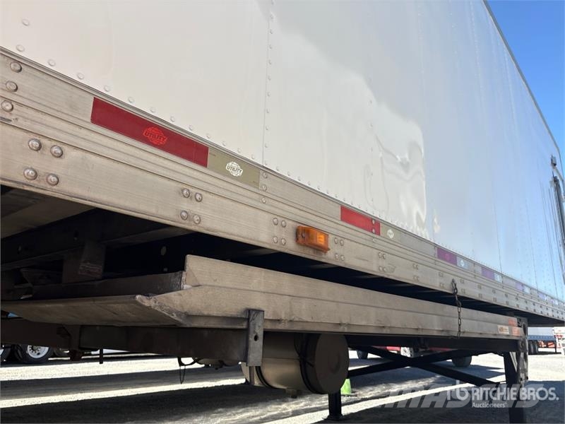 Utility VS2RA 48 ft x 102 in T/A Multi -Temp Refrigerated  Temperature controlled semi-trailers