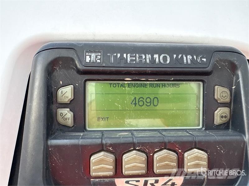 Utility VS2RA 48 ft x 102 in T/A Multi -Temp Refrigerated  Puspriekabės su izoterminiu kėbulu